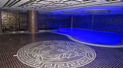 استخر هتل آپارتمان کوروش کرمانشاه استخر هتل آپارتمان کوروش کرمانشاه